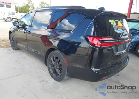 2022 Chrysler Pacifica Touring L из США, поврежденный, VIN 2C4RC1BG8NR106997